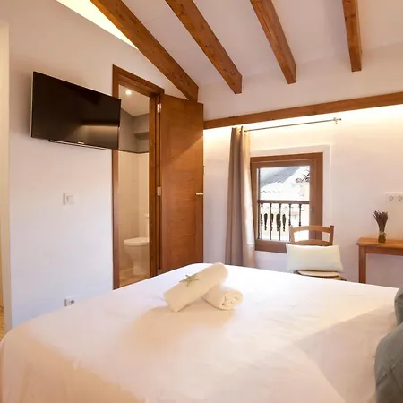 Hotel Casal De Petra - Rooms&pool By My Petra (Mallorca)